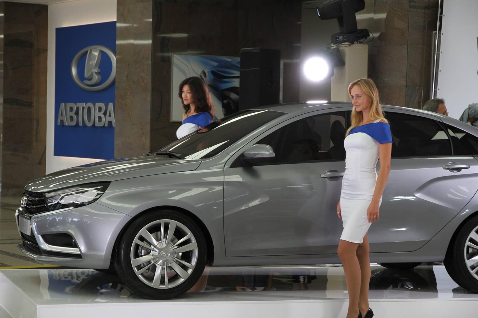 Lada Vesta i XRay przedpremierowo [aktualizacja] 7