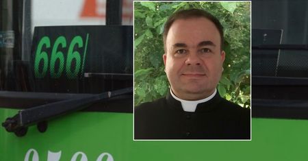 Autobus 666. Stanowcza reakcja archidiecezji. "Posunięcie prowokacyjne"