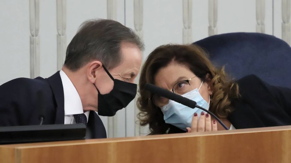 Koronawirus w Polsce. "Marszałek Senatu czuje się dobrze. Podda się testowi w piątek"