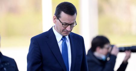 Morawiecki: Polacy wyjeżdżają z kraju i boli mnie serce