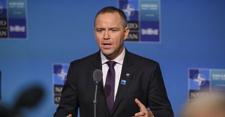 Nowy ranking zaufania. Jest lider i rekordziści nieufności