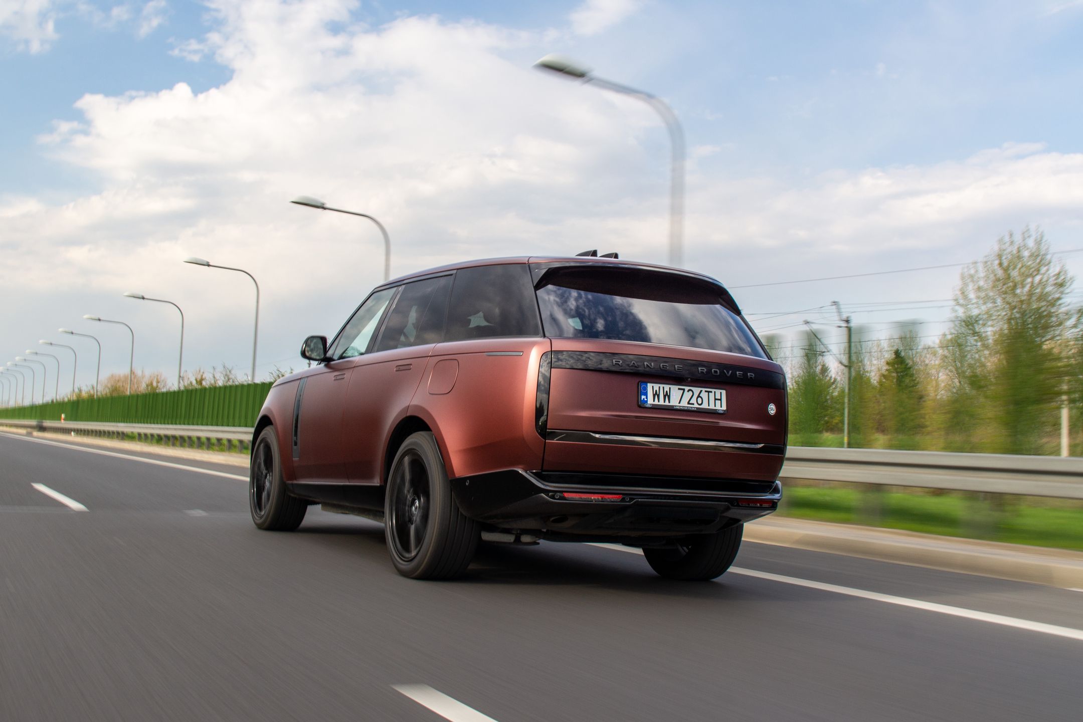 Range Rover P510e SV SWB