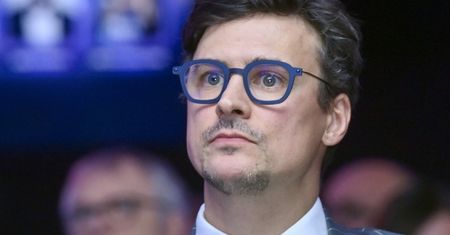 Damięcki tracił równowagę psychiczną. "Cierpiały ściany"