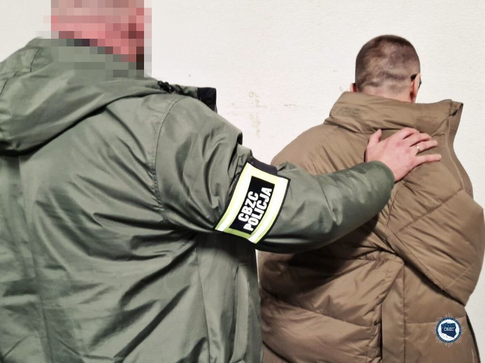 Para z fałszywych e-sklepów. Oszukali niemal tysiąc osób na ponad milion złotych