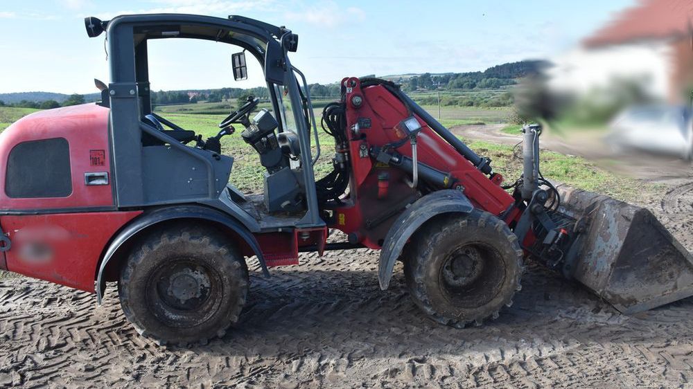 4-latek sam kierował ładowarką teleskopową