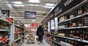 Auchan wycofuje z półek ten alkohol. Jest groźny dla zdrowia