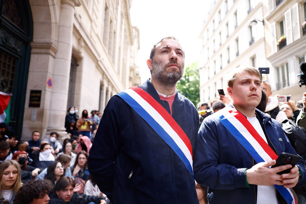 Thomas Portes (in the middle) caused a storm by saying that Israeli athletes "are not welcome at the Olympic Games in Paris"