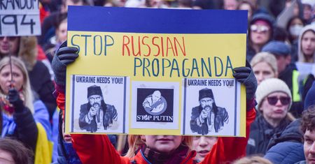 Rosyjska propaganda. Aktorzy udają zadowolonych Ukraińców