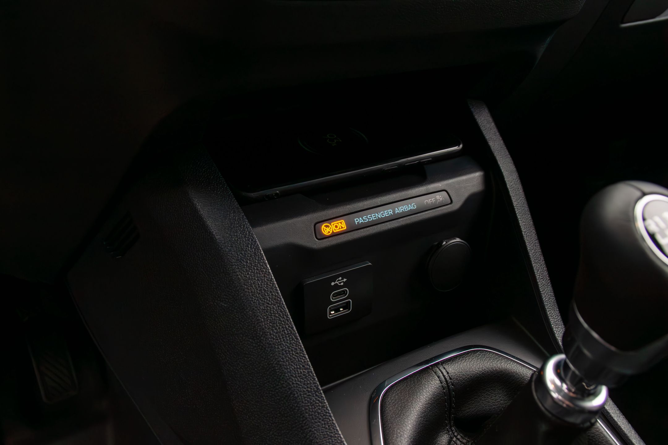 Ford Tourneo i Transit Courier 2024