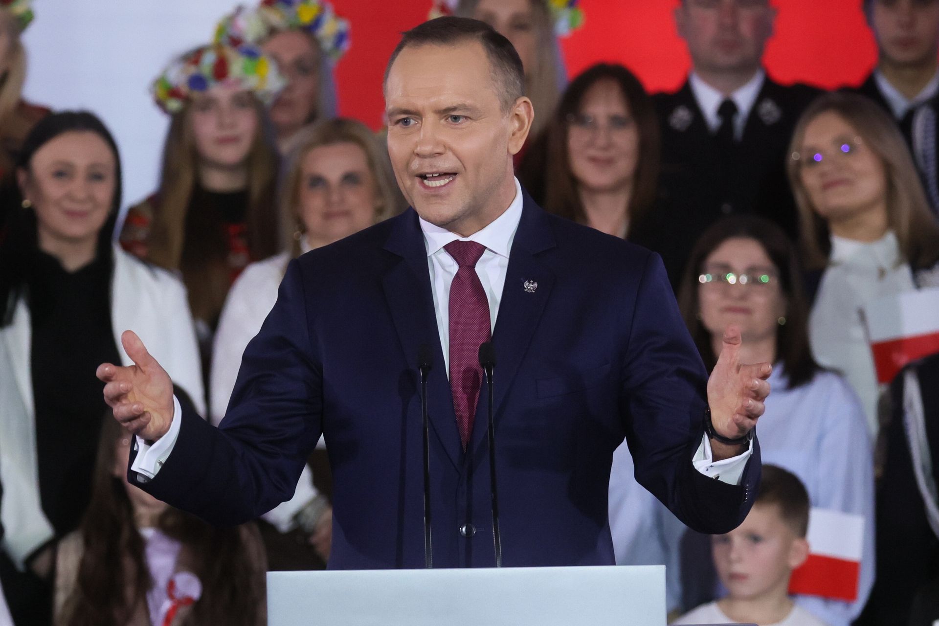 Czy weto Nawrockiego ws. SAFE wpłynie na bezpieczeństwo? Polacy zabrali głos