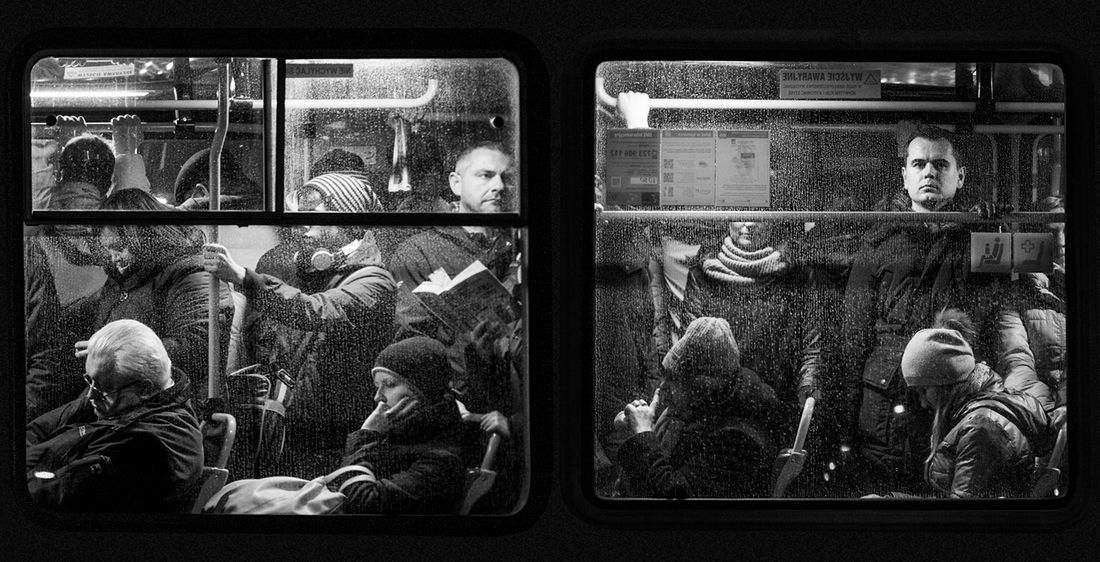 Przez dwie zimy fotografował ludzi marznąc na moście. Tak powstał projekt "Tramwaj" 5