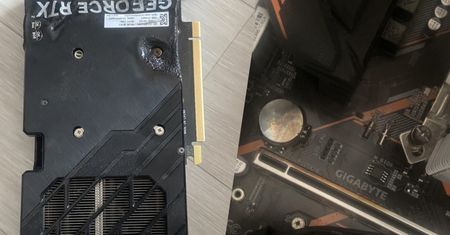 Karta GeForce RTX 4060 Ti spalona podczas grania. Pokazał nietypowy przypadek