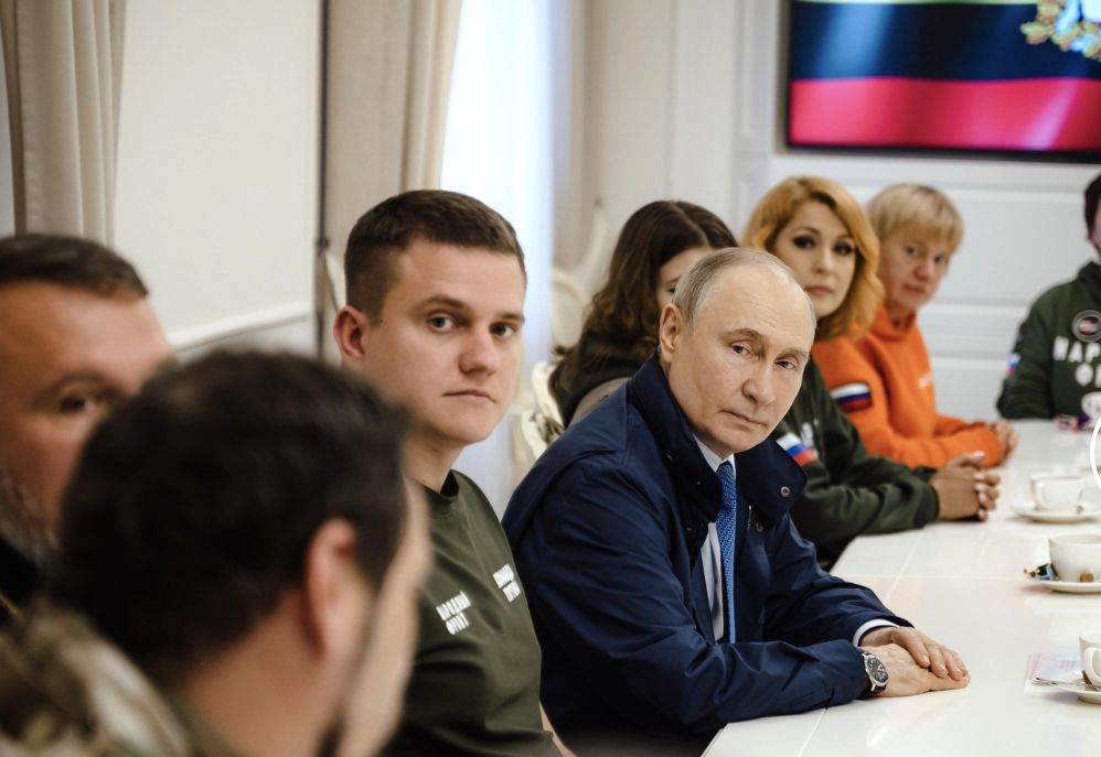 putin tours kursk: nuclear site visit amid territorial claims