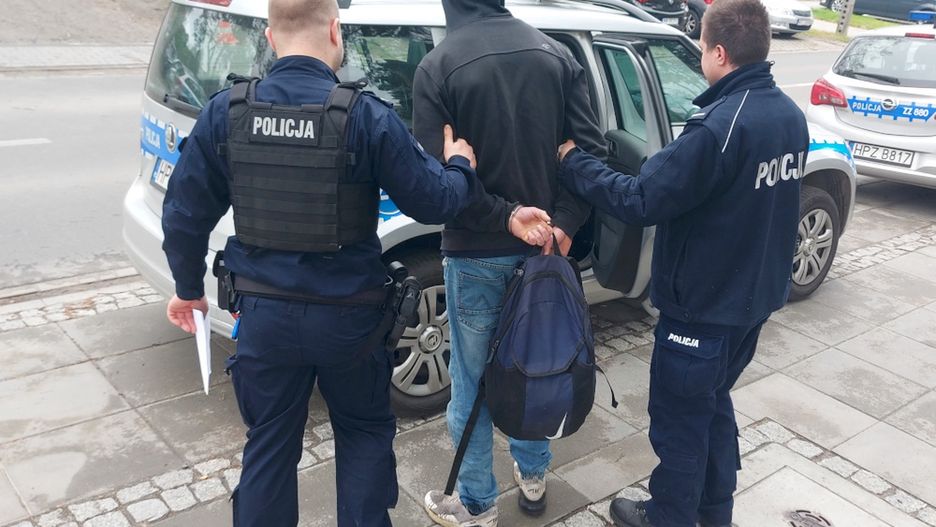 Groźbą i przemocą zmuszał obsługę do wydawania mu darmowych kebabów