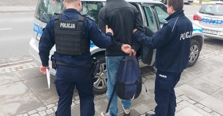 Miesiącami zastraszał obsługę. Chciał darmowych kebabów