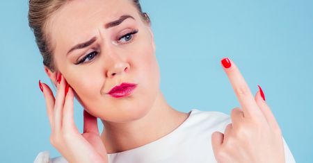 Zniszczone po hybrydzie paznokcie? Pomoże domowa odżywka