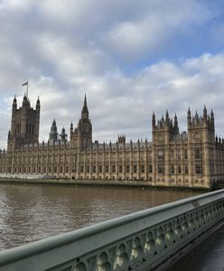 Alarmujący incydent w Londynie. Downing Street ostrzega posłów