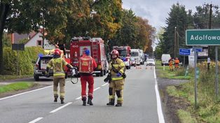 Adolfów: Wypadek. Pasażer ranny przez kamień spod ciężarówki