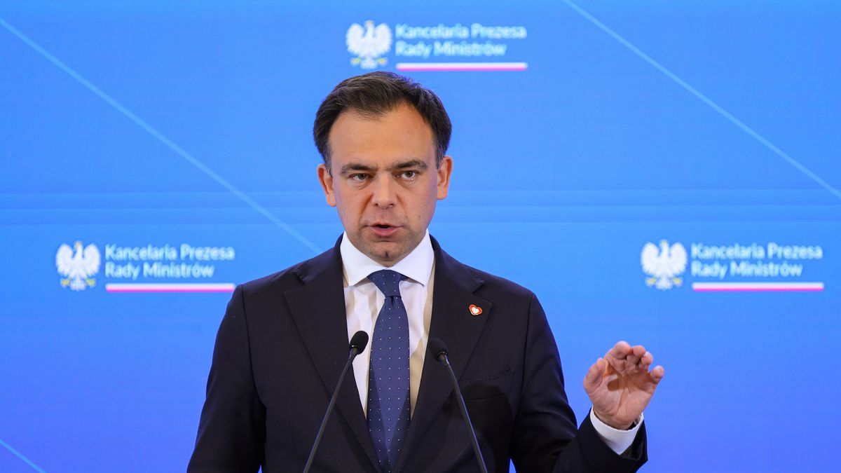 Warszawa, 29.09.2026. Minister finansów i gospodarki Andrzej Domański na konferencji prasowej po posiedzeniu Rady Ministrów, w KPRM w Warszawie, 29 bm. (ad) PAP/Paweł Supernak