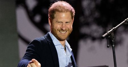 Harry odwiedził Polskę w drodze do Kijowa. Książę z ochotą zajadał się FRYTKAMI