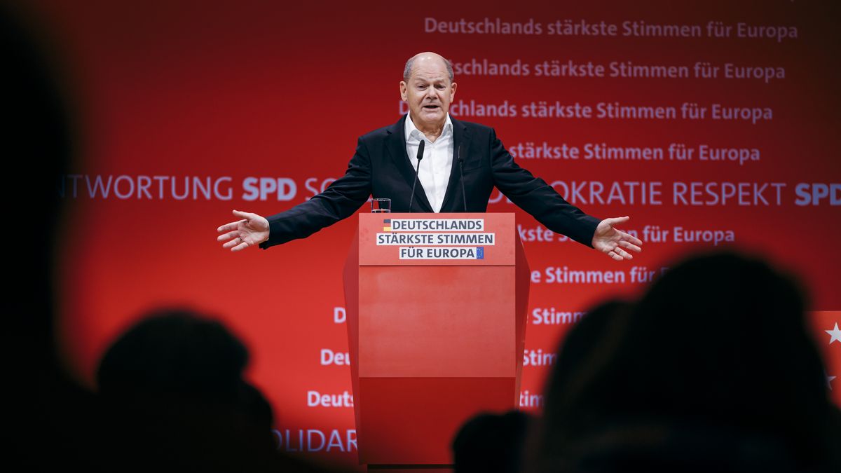 BERLIN, GERMANY - JANUARY 28:Federal Chancellor Olaf Scholz photographed at the  European delegate conference of the Social Democratic Party of Germany in Berlin. (Photo by Felix Zahn/Photothek via Getty Images)