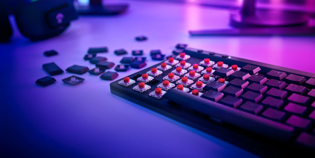 Logitech G G515 TKL Lightspeed – test. Niski profil taniej, ale czy dobrze?