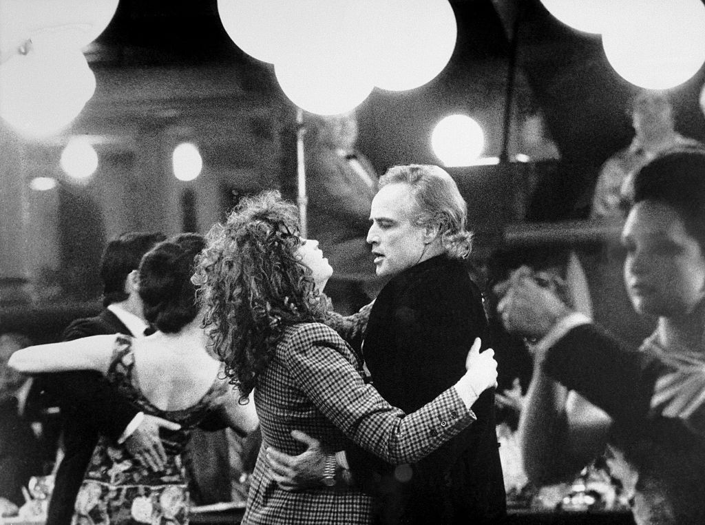 Maria Schneider i Marlon Brando w jednej ze scen "Ostatniego tanga..."