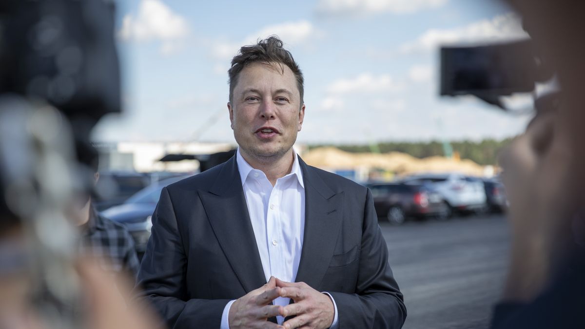 Elon Musk Visits Germany
FUERSTENWALDE, GERMANY - SEPTEMBER 03: Tesla head Elon Musk arrives to have a look at the construction site of the new Tesla Gigafactory near Berlin on September 03, 2020 near Gruenheide, Germany. Musk is currently in Germany where he met with vaccine maker CureVac on Tuesday, with which Tesla has a cooperation to build devices for producing RNA vaccines, as well as German Economy Minister Peter Altmaier yesterday. (Photo by Maja Hitij/Getty Images)
Maja Hitij