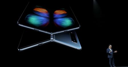 Samsung Galaxy Fold jednak nie pojawi się w lipcu. Opóźnienie będzie większe