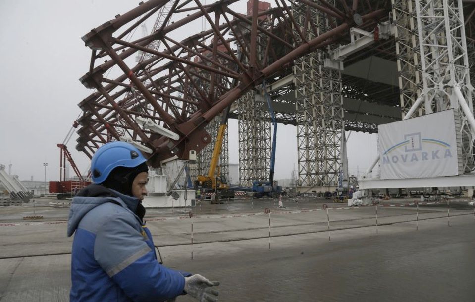 Stary i nowy sarkofag reaktora nr 4 [cz. 2]. Czarnobyl: gorący kartofel przerzucany z ręki do ręki 4