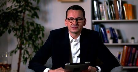 Koronawirus. Mateusz Morawiecki odpowiada na pytania Polaków. Powiedział, czy żałuje lockdownu