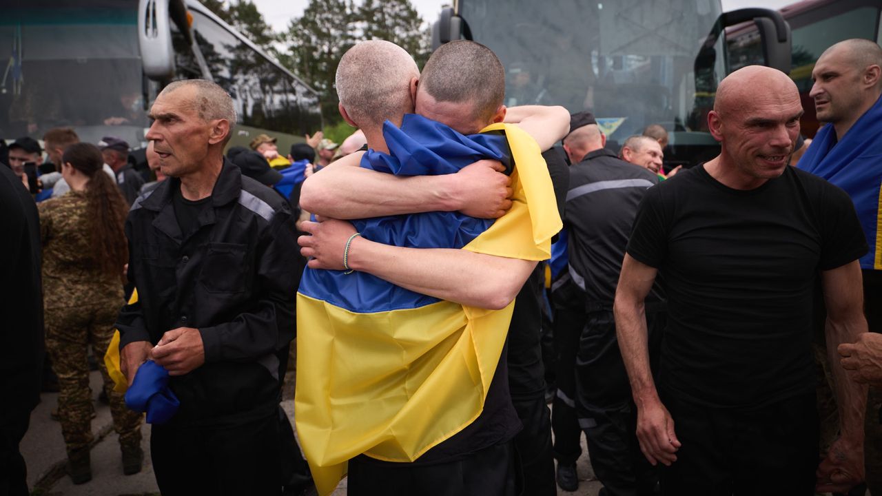 Ukraine completes latest prisoner swap; 303 return home