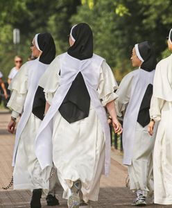 Maryjna złota klatka [OPINIA]