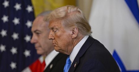 "USA przejmą kontrolę nad Strefą Gazy". Trump snuje wizję "riwiery Bliskiego Wschodu"
