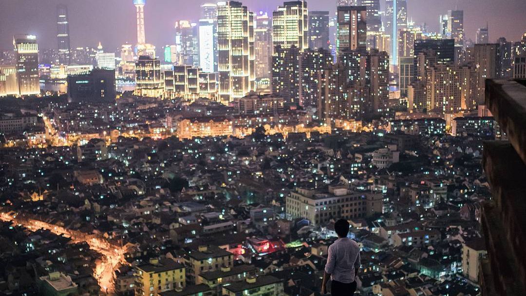 Harimao Lee fotografuje Hongkong w bardzo nastrojowy sposób. Jego zdjęcia są pełne kolorów 1