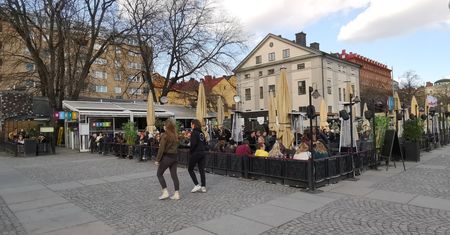 "Pandemia zmieniła społeczeństwo". Szwecja chce mieć najlepszy na świecie system opieki nad osobami starszymi