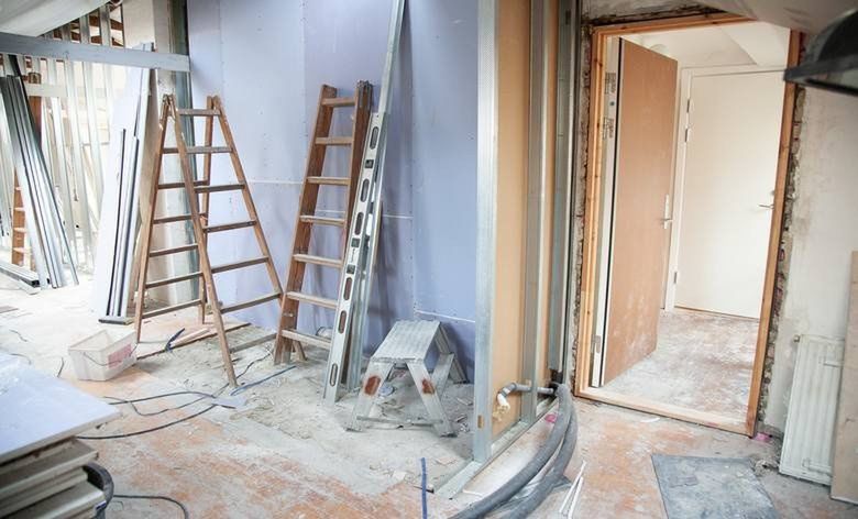 Pleszew z akcją "Mieszkanie za remont". To szansa dla mieszkańców, którym brakuje środków na kupno lub wynajem własnego mieszkania