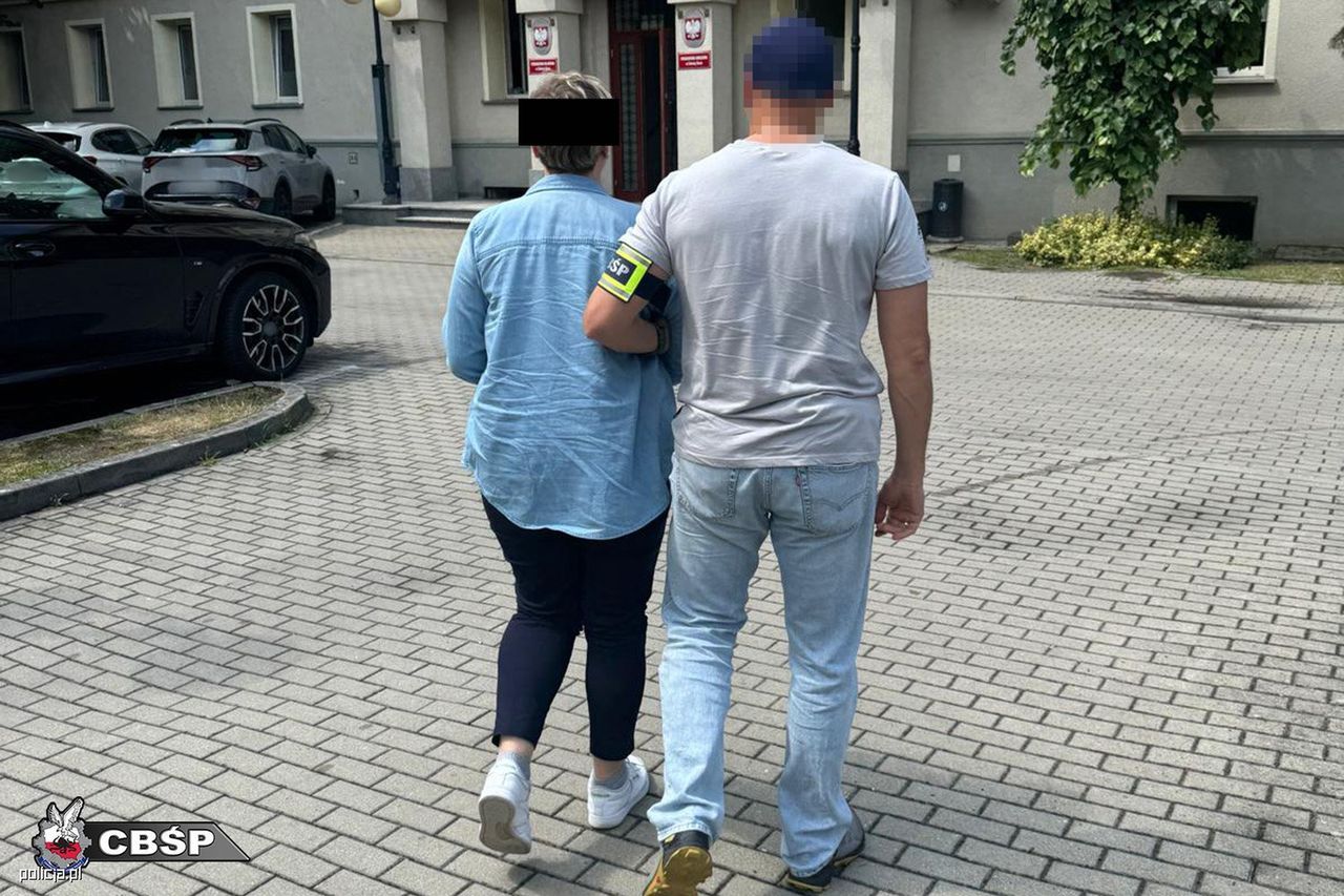 Leki widmo i miliony z NFZ – rozbita grupa przestępcza wyłudziła 82 miliony złotych