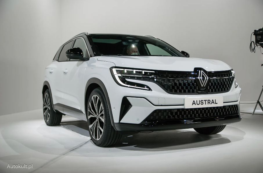 Renault Austral wjeżdża do salonów. Jest już polski cennik