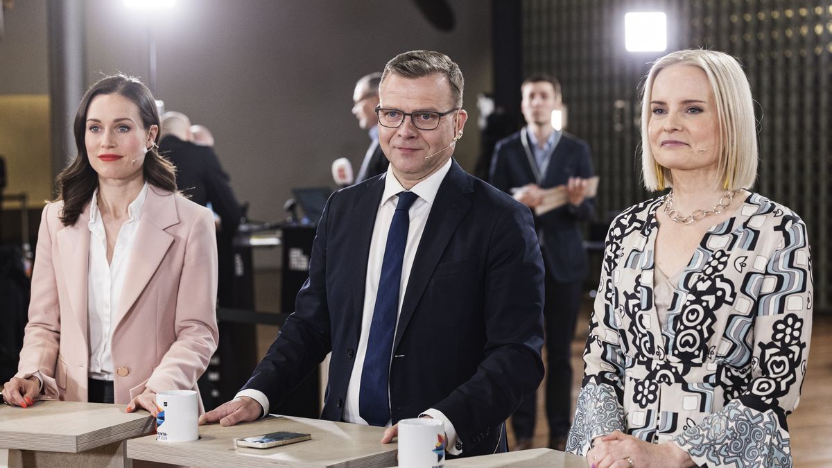 Sanna Marin, leader of the Social Democrats, from left, Petteri Orpo, leader of the National Coalition Party, and Riikka Purra, leader of the Finns Party, after an early vote tally at the Parliament Building in Helsinki, Finland, on Sunday, April 2, 2023. Prime Minister Marin was on track to lose in the Nordic country's close parliamentary elections to a pro-business opposition group. Photographer: Roni Rekomaa/Bloomberg via Getty Images