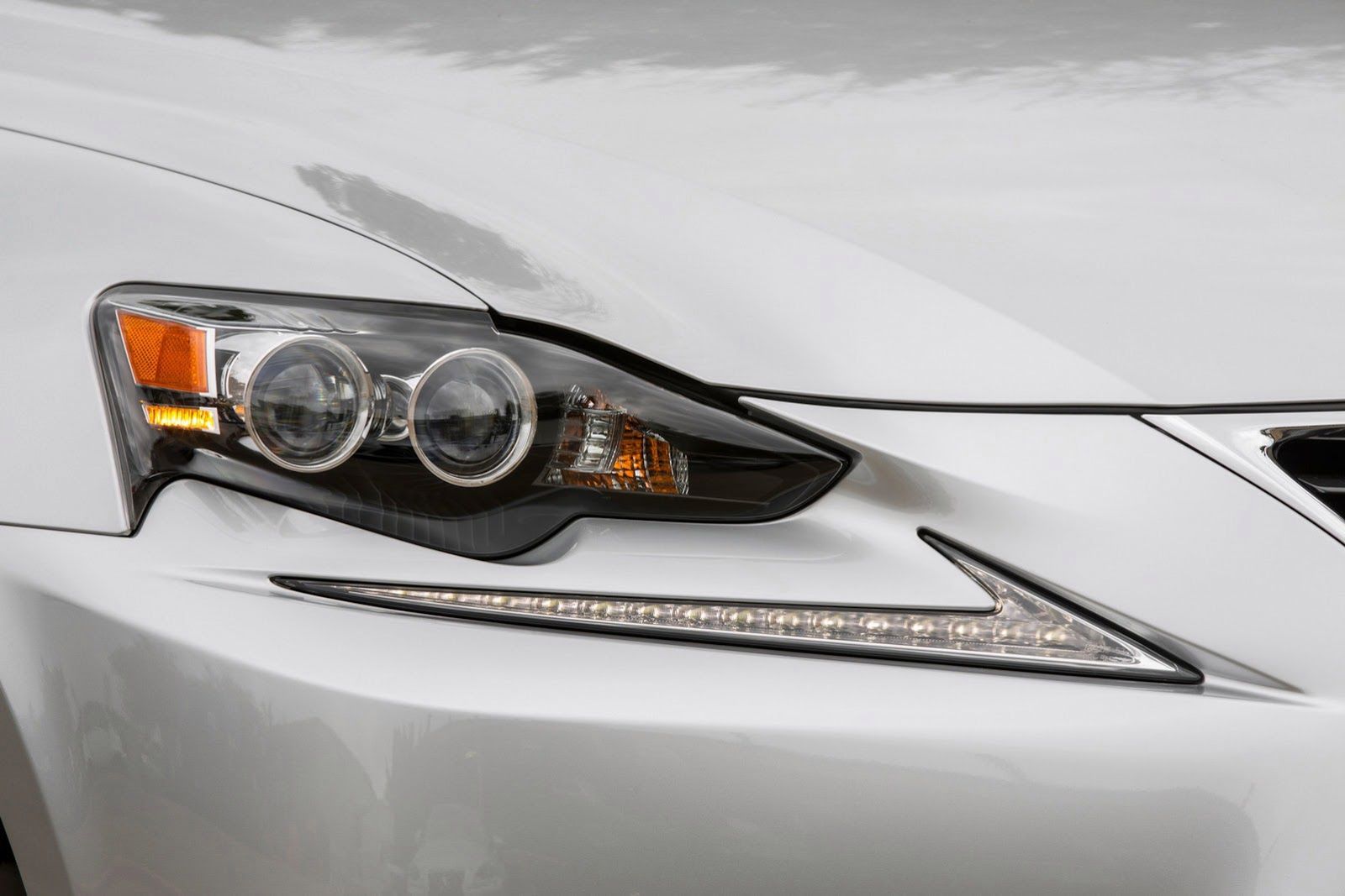 Nowy Lexus IS w pełnej krasie [galeria] 53