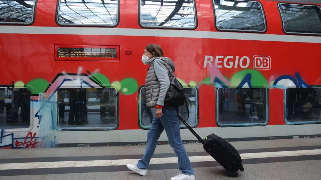 Niemcy wprowadzają miesięczny lokalny i regionalny bilet kolejowy za 49 euro