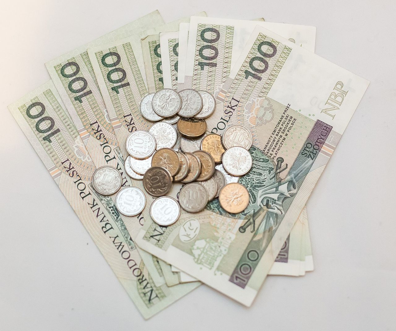 Oszuści korzystający z Premium SMS zarabiają krocie. Mogą być milionerami