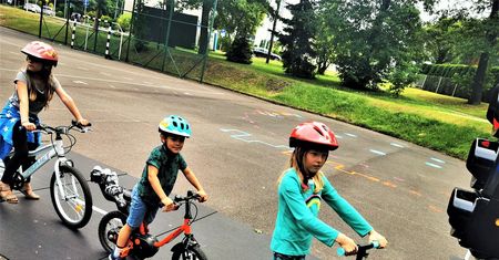 Pszczyna. Cyklista na drodze może mieć rację, ale nie mieć szans. Ta akcja może pomóc