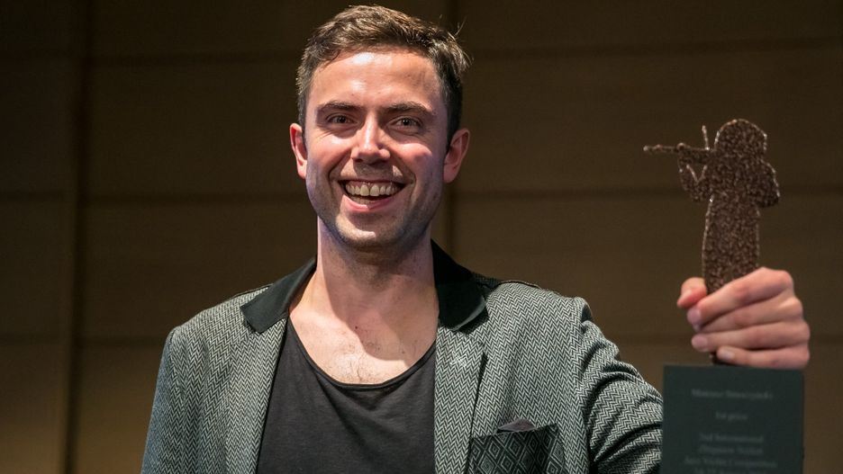 18. Letnią Akademię Jazzu w klubie Wytwórnia zakończy koncert cenionego skrzypka Mateusza Smoczyńskiego