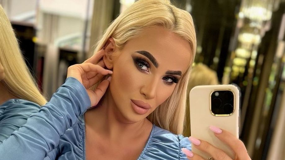 Izabela Macudzińska zapozowała z siostrą