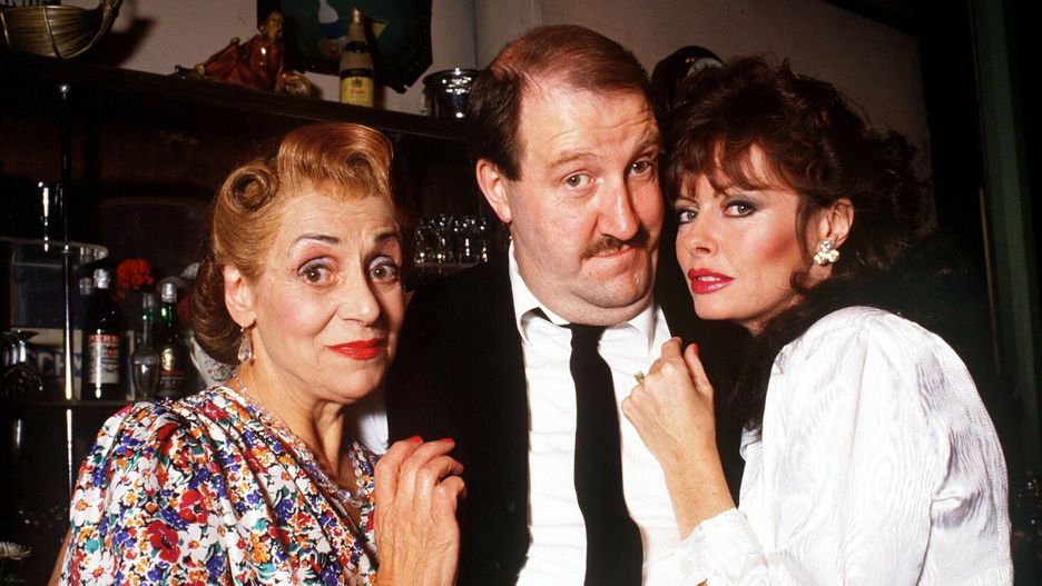 no headlinePHOTO: EAST NEWS/REX FEATURES 'ALLO ALLO' GORDEN KAYE, VICKI MICHELLE AND CARMEN SILVERA   AT THE PRINCE OF WALES THEATRE LONDON BRITAIN 1987  PLAY COMEDY FARCERex Features