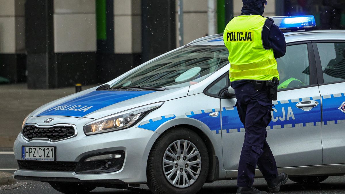 policja
Warszawa, 18.02.2025. Patrol policji w Warszawie, 18 bm. (doro) PAP/Szymon Pulcyn
Szymon Pulcyn
ilustracja, ilustracje, policja, policjant, policyjny, radiow�z, samoch�d, stolica