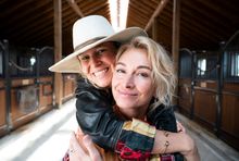 Martyna Wojciechowska z bohaterką swojego programu 