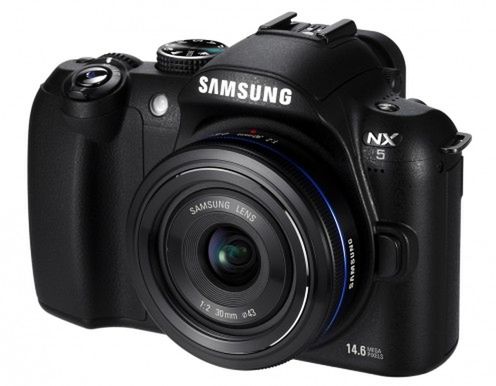 Samsung NX5, młodszy brat NX10 1